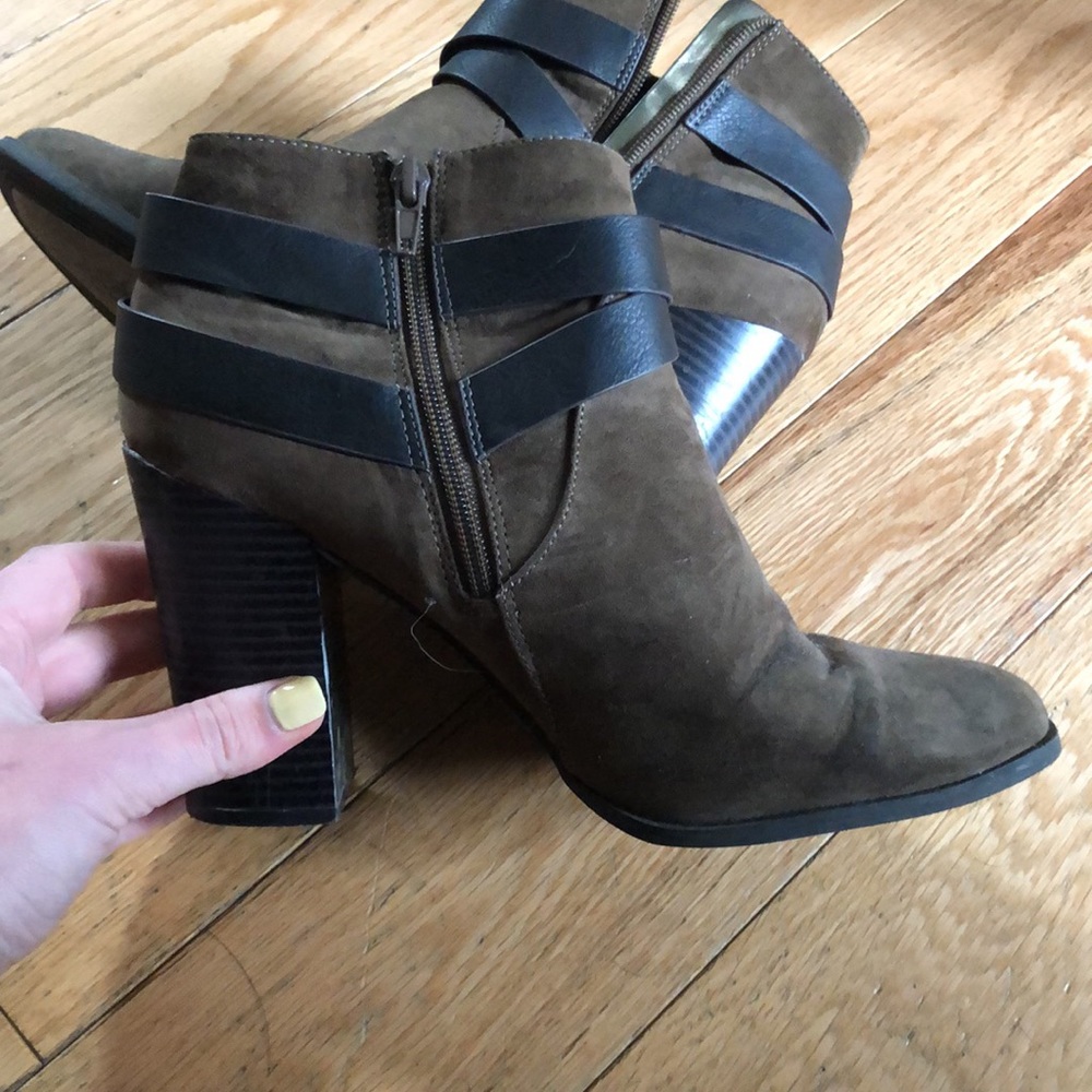 Express booties! - Picture 2 of 2